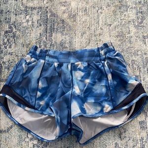 Lululemon hotty hot short